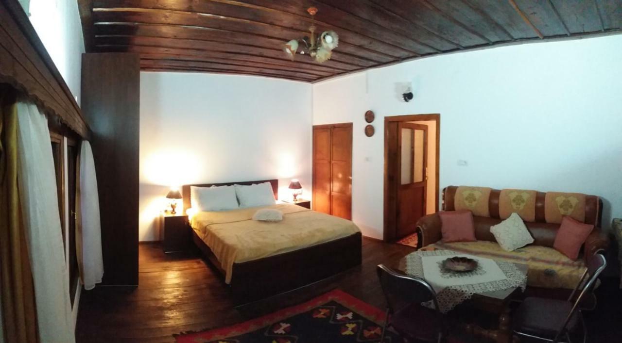 بيرات Guest House Mikel المظهر الخارجي الصورة
